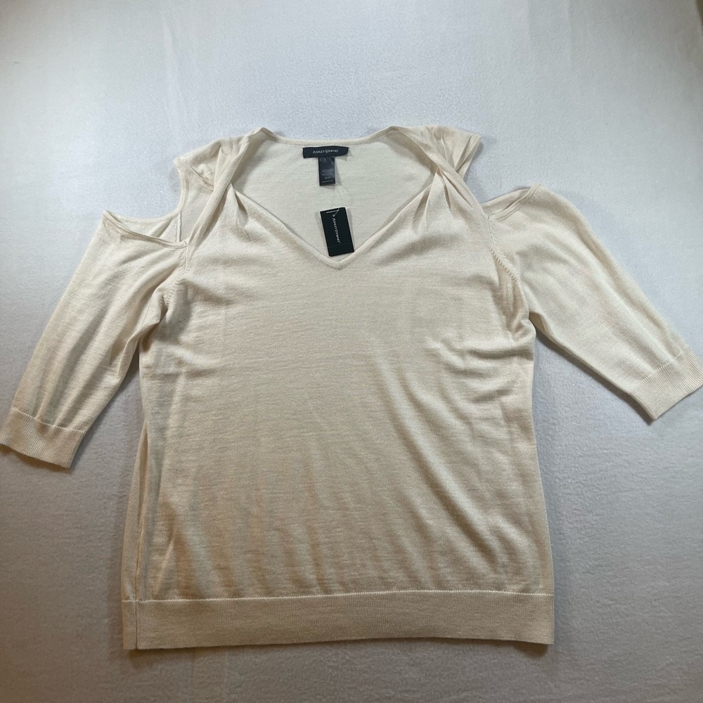 Ashley Stewart Beige V-Neck Top Sweater Size 22/24 NWT